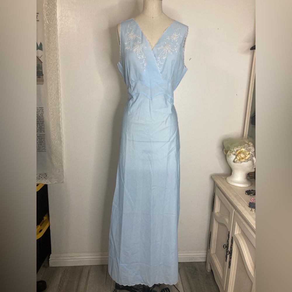 Vintage deadstock handmade night dress - Picture 4 of 7